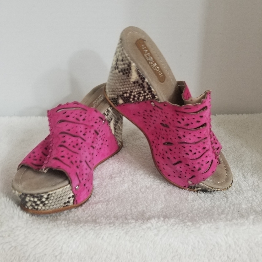 Napoleoni Fuchsia animal print summer wedges Barbie core